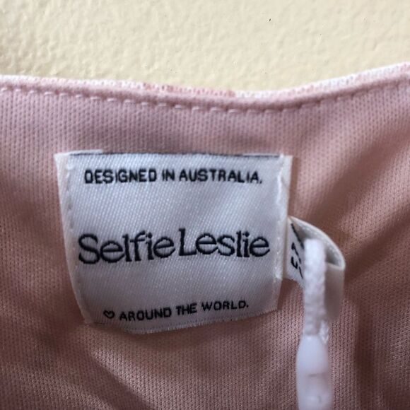 Selfie Leslie Top - Picture 3 of 5